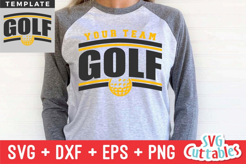 Pu&ograve; includere: Una maglietta da baseball grigia e nera con il testo "Your Team Golf" in nero con strisce gialle. Un'immagine di una palla da golf si trova sotto il testo.
