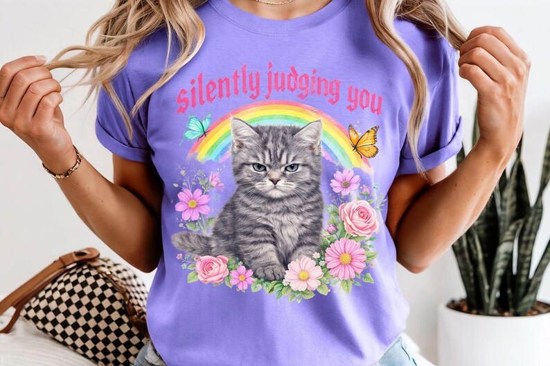 Divertente design PNG di gatto, PNG di gatto che ti giudica in silenzio, grafica per maglietta con gatto impertinente, PNG di gatto carino per amanti dei gatti, download digitale per maglietta con gatto arcobaleno immagine 12