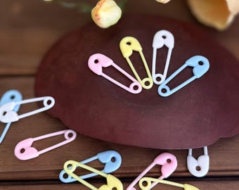 Plastic Safety Pins 1.5 inches - Diaper Pins: Baby Shower Supplies Embellishments - 48pcs