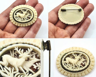 Original 1930s/40s Early Plastic Celluloid Carved/Moulded Framed Stag and Deer Brooch!