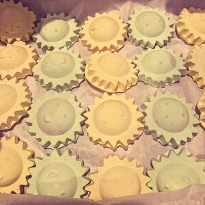 Sun Chalk Party Favors: Assorted Pastel Colors, 24 Pieces