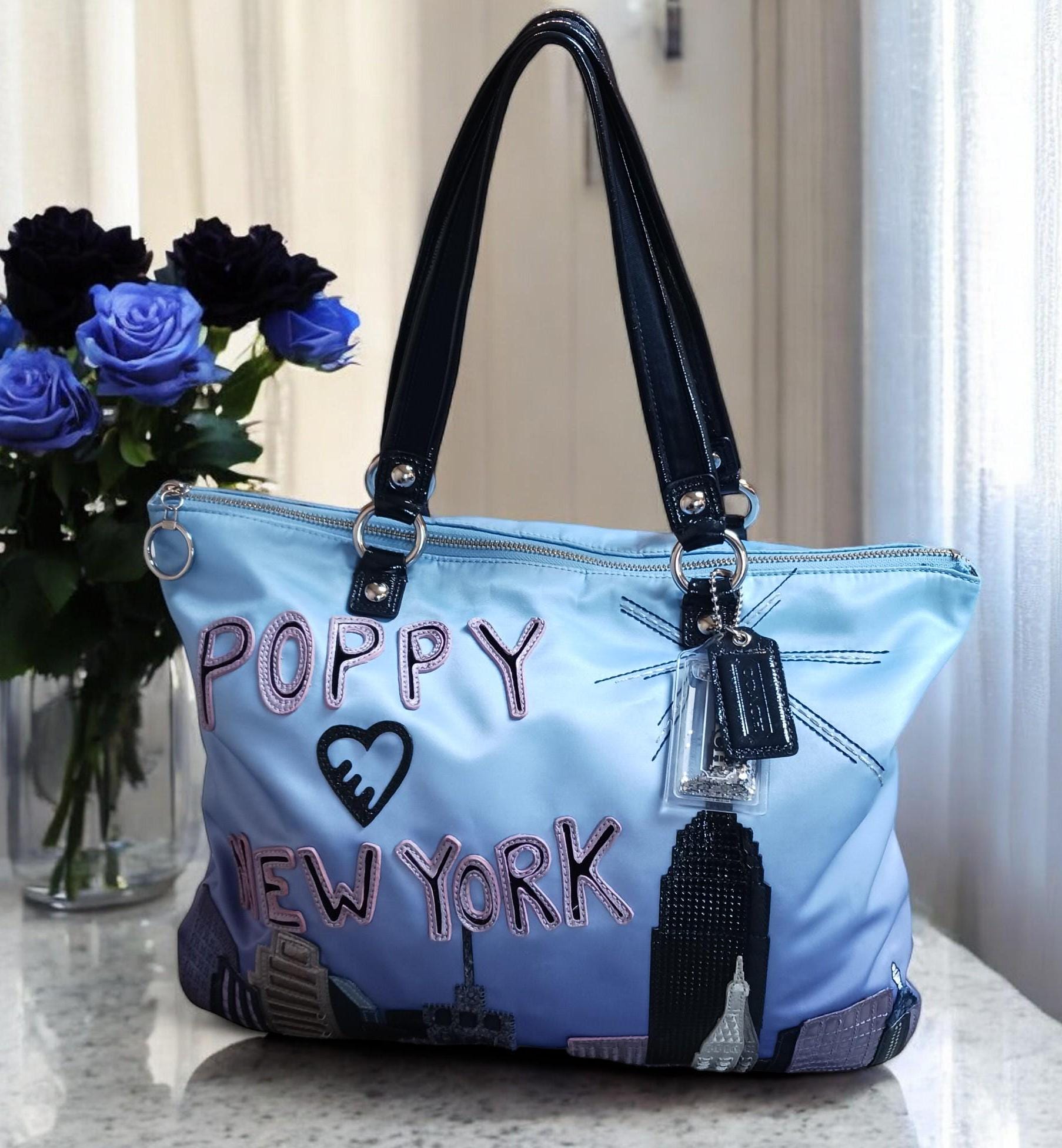 バッグ Coach Poppy New York City Tote Bag Coach Poppy Ombre Satin NYC Skyline Glam Tote Rare Limited Edition