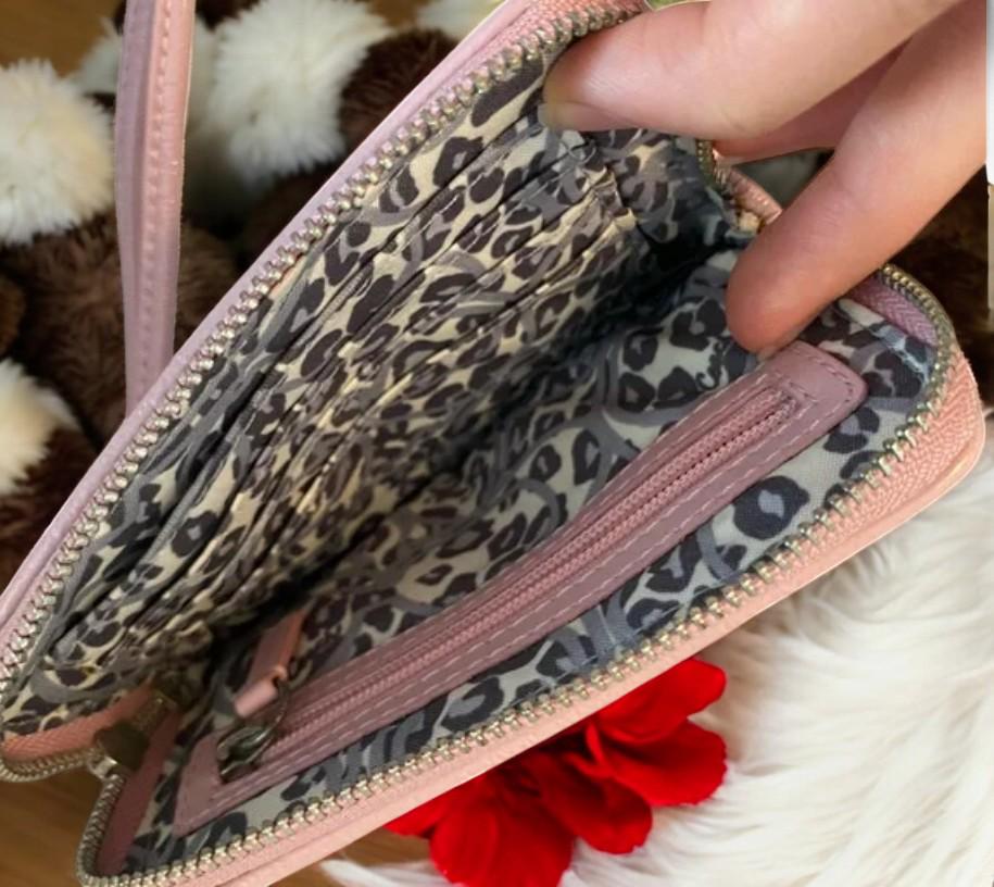 Y2K Coach Poppy Wristlet: Light Pink Patent Leather, Leopard