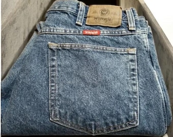 Vintage Y2K Wrangler Jeans: Heavyweight Cotton Denim, Regular Fit (36x30)