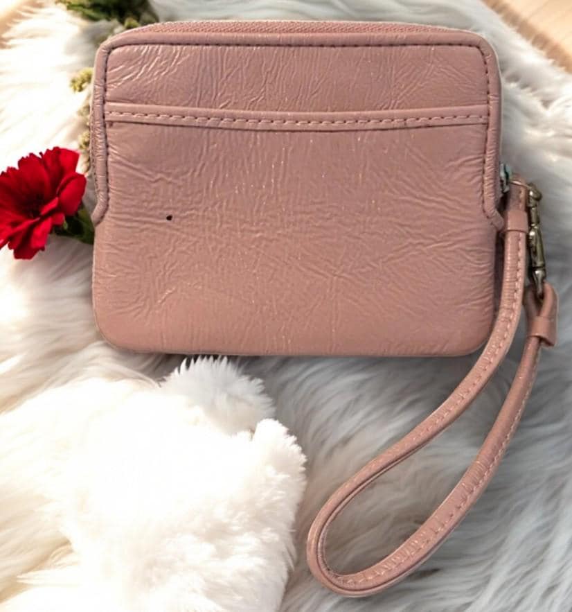 Y2K Coach Poppy Wristlet: Light Pink Patent Leather, Leopard