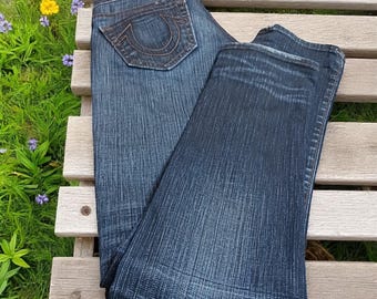 Vaqueros de tiro bajo Y2K de True Religion - Talla 24, denim elástico