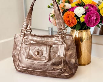 Vintage Coach Metallic Gold Signature Embossed Leather Turnlock Satchel Y2K Shoulder Bag Soho Style