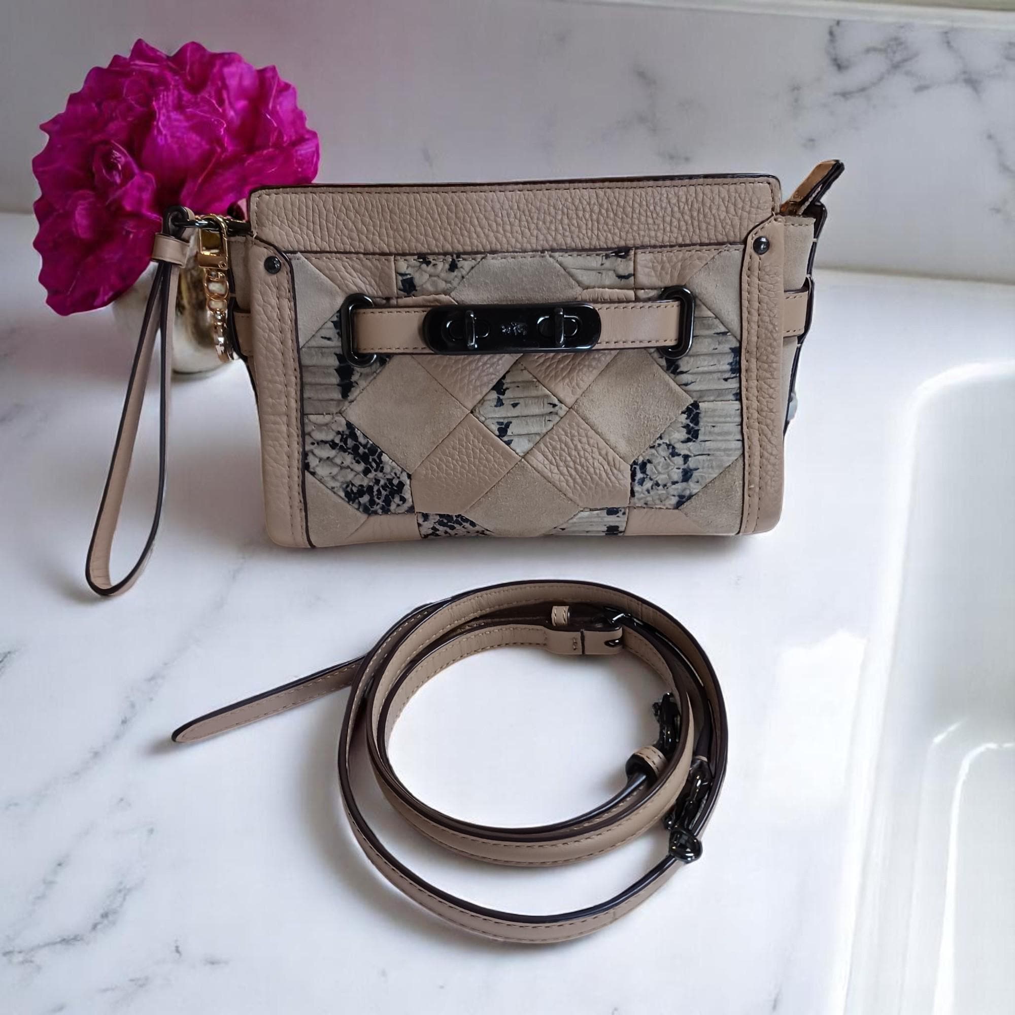 バッグ Coach y2k Wristlet Suede Patchwork Rare Coach Swagger Patchwork Crossbody Clutch Wristlet Beechwood