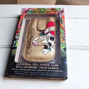 ed hardy cigarette case Cartera de hombre $900 nueva y original aparta con $400 liquida en 15 das esta sper cool Tattoo Plastic Push-to-Open Cigarette Cases-