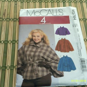 McCall&#39;s M5764  Womens Caplet Pattern. Size 18W-24W