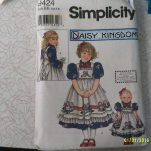 Simplicity Daisy Kingdom Girts Dress Pattern 9424. Size 5-8