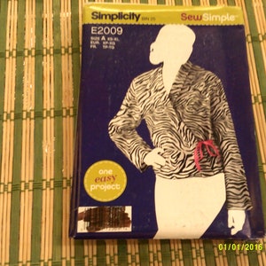 Simplicity Sew Simple fleece jacket pattern  E2009. Sizes xs-xl