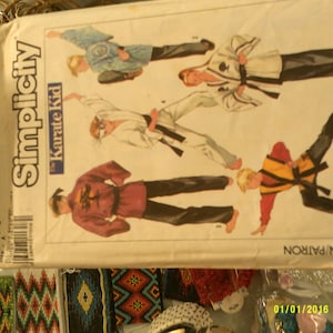 Vintage Simplicity The Karate Kid 7640 for boys and girls. All sizes included