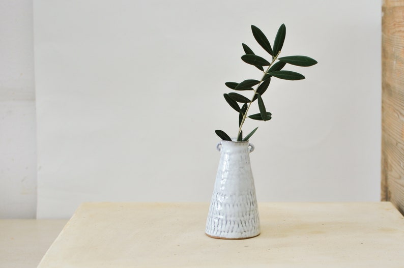 Vase à bourgeons en céramique blanche, vase à fleurs simples, pot de fleurs, vase en poterie, décoration intérieure image 1