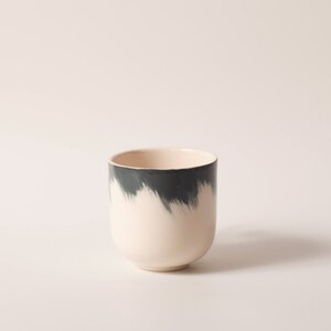 Handmade ceramic tumbler / Modern ceramic cup image 2