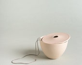 Porcelain Jewelry Dish D: 3.5″/ Pink Jewelry box / Ceramic Trinket Box / Catchall / Jewelry storage /  Lidded jar