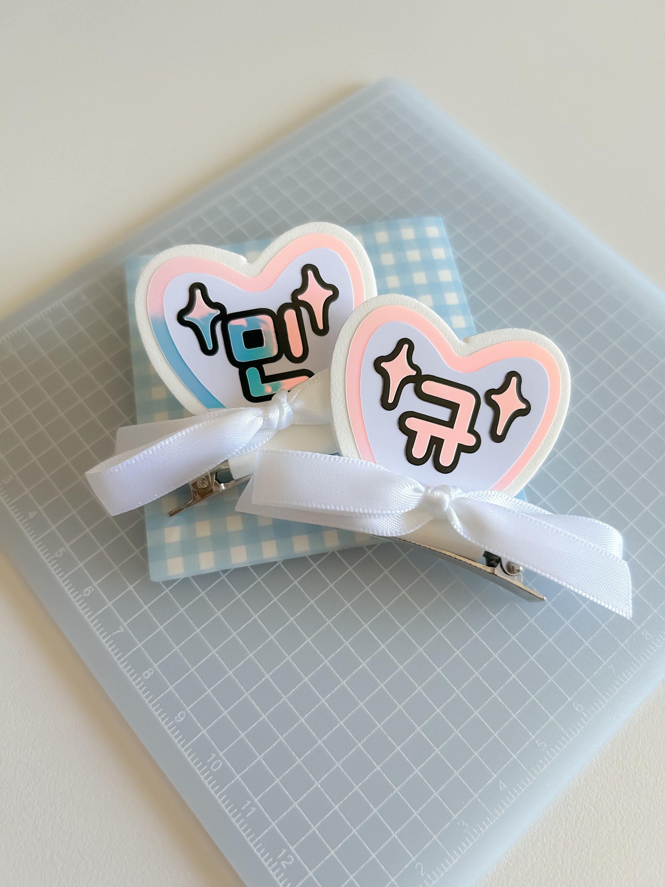 Mini pinzas para el pelo o diademas blancas con diseño de Kpop