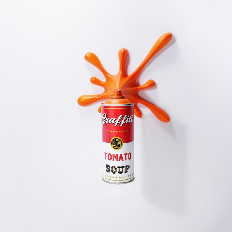 Escultura de lata de aerosol con salpicaduras de sopa de tomate y graffiti de Warhol naranja imagen 3