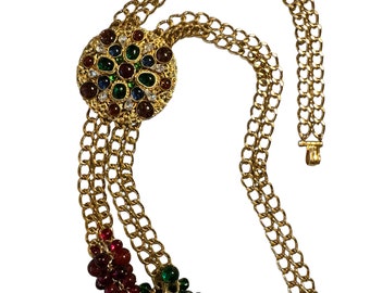 Maison Gripoix pour l’immense collier en verre coulé lariat de Chanel 90