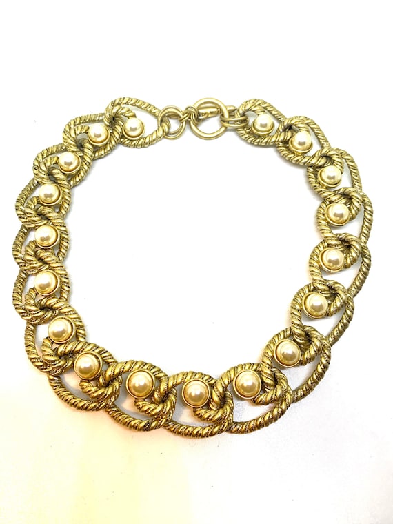Kenneth Lane goldtone and faux pearls chain neckla