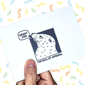 Tarjeta de felicitación divertida, sello de aprobación, felicitaciones y tarjeta de agradecimiento impresa en una hermosa tarjeta texturizada
