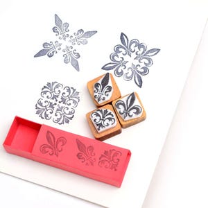 Fleur de Lis - Damask Hand carved rubber stamp set for Corner / Border Stamping