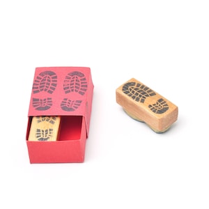Shoe Prints Hand carved rubber stamp set - Gift for Friends
