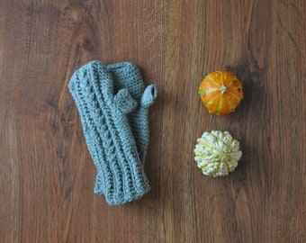 gray handknit fingerless gloves / cable knit hand warmers / grey acrylic knit mittens