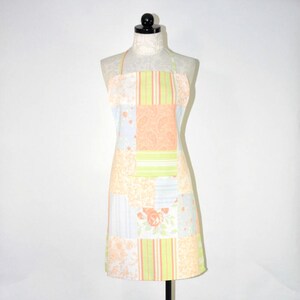 Delantal de chef de algodón con diseño de patchwork pastel / Delantal con pechera larga hecho a mano con flores y rayas