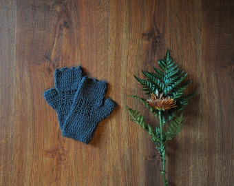 dark gray fingerless gloves / crocheted hand warmers / rustic wrist warmers / acrylic knit mittens