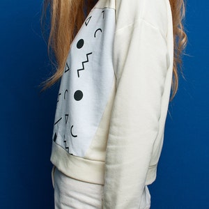 Squiggle white handmade sweatshirt image 3