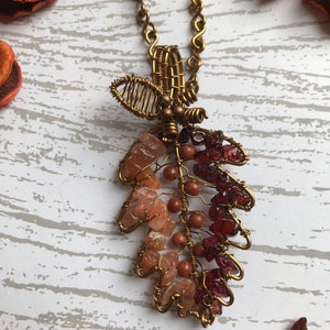 Oak Leaf Necklace - Leaf Pendant - Antique Bronze Leaf Necklace - Statement Necklace - Nature Leaf Jewellery - Handwired Necklace - Wire.