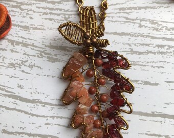 Oak Leaf Necklace - Leaf Pendant - Antique Bronze Leaf Necklace - Statement Necklace - Nature Leaf Jewellery - Handwired Necklace - Wire.