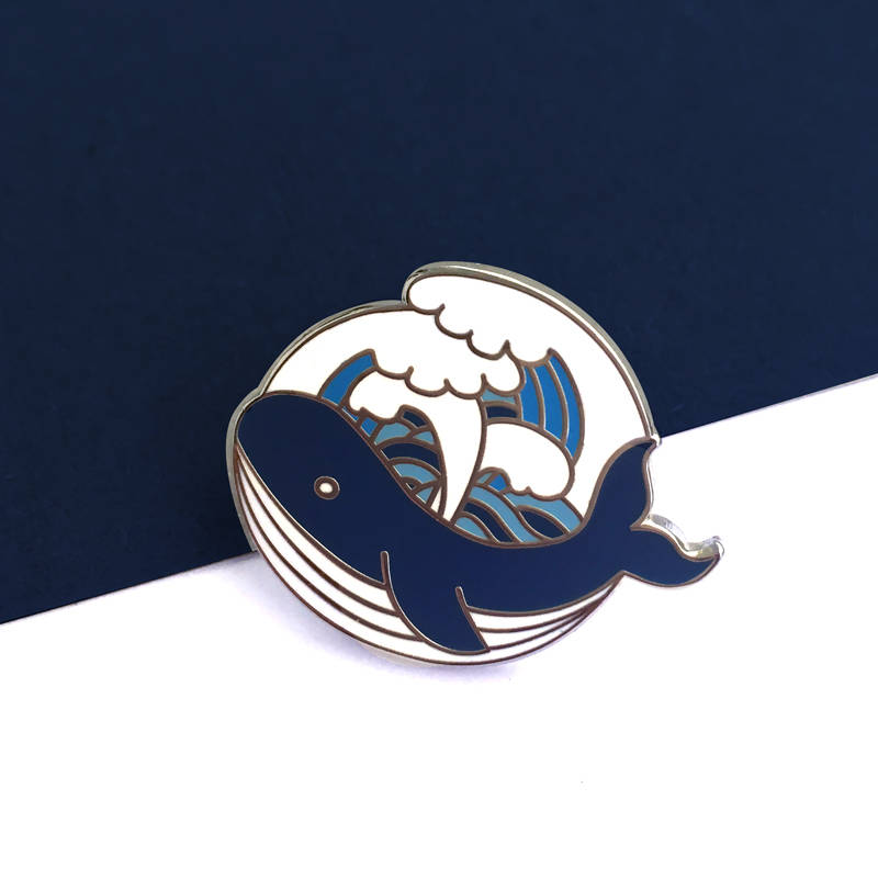Broche Baleine Signée Erwin Pearl - Or Avec Perles, Strass Bleu Et Transparent - Occasion