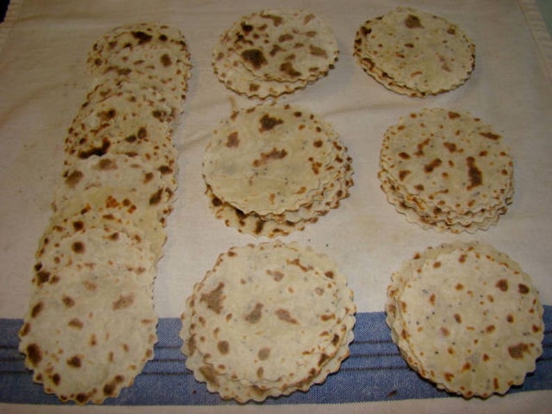 GRANDPA RAY's Homemade Norwegian Lefse / Lefsa TEN 10 7 Rounds / 9 oz Available All Year Since 2009 image 5