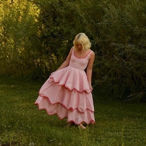 L'abito Millie in Pink Bloom