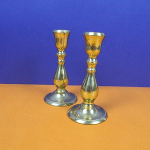 Vintage pair of brass candlesticks. Pair of traditional brass candlesticks. Table centrepiece. Nice heavy candlesticks 6 inches tall