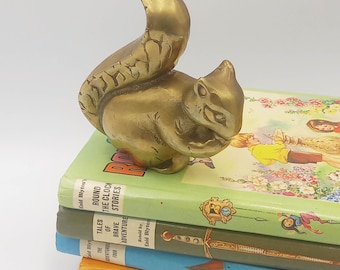 Vintage Brass squirrel - 3.5 inches high. Solid brass metal figurine.