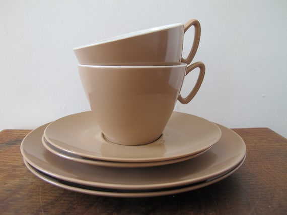 Vintage Gaydon Melmex Cups, Saucers and Plates. Mushroom