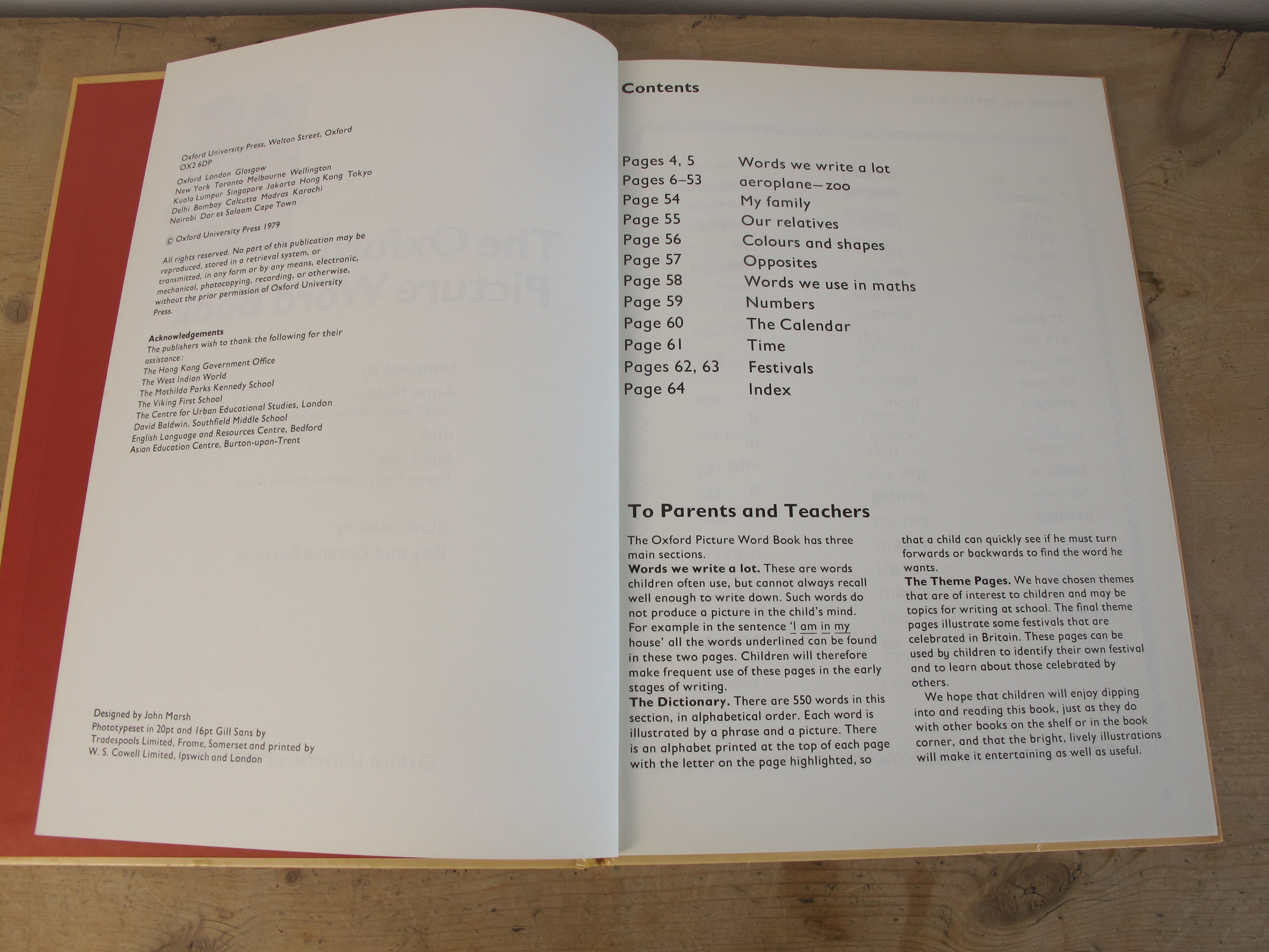 The Oxford Picture Word Book Compiled by Anne Nelson and Sue Hale 