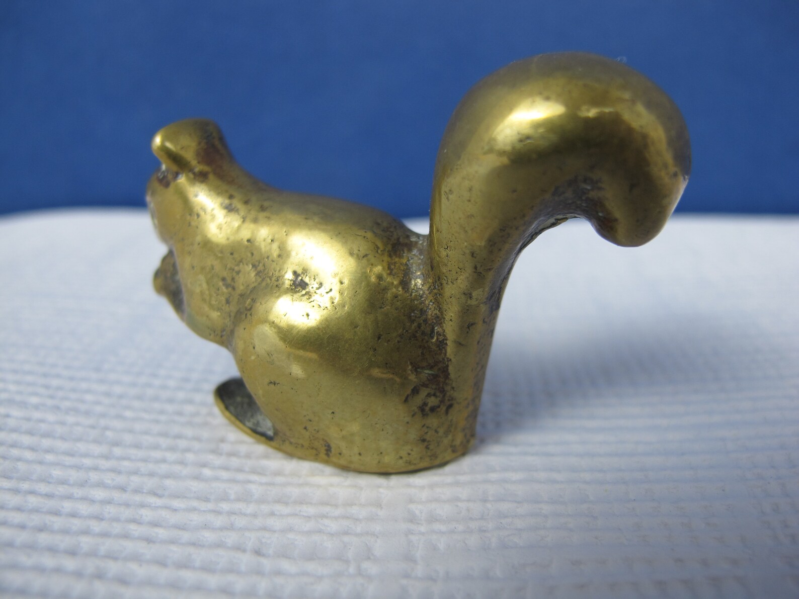 Vintage small brass squirrel. Small brass paperweight or Etsy