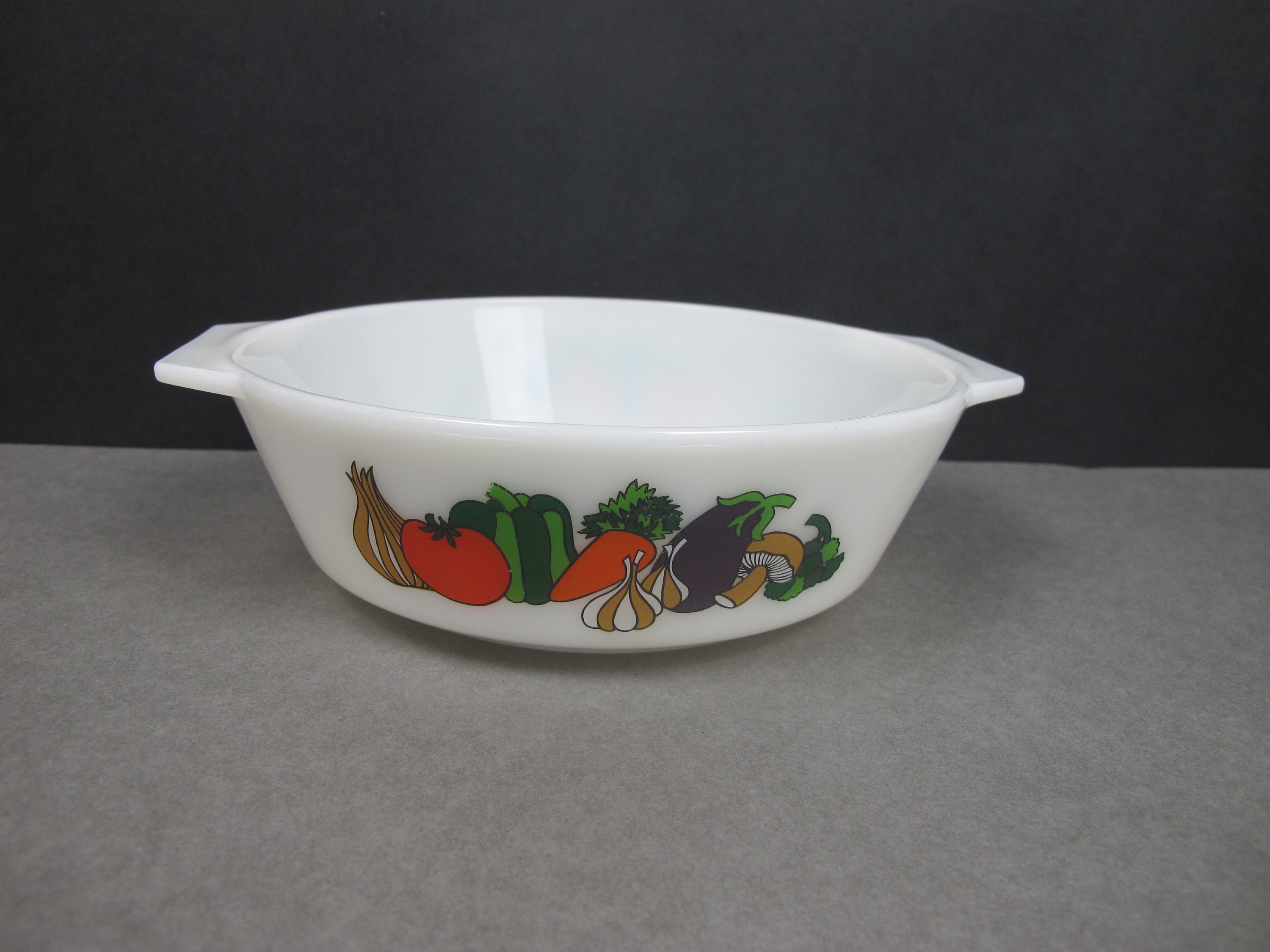 Vintage Pyrex Casserole Dish in the Kent Pattern. Very Good