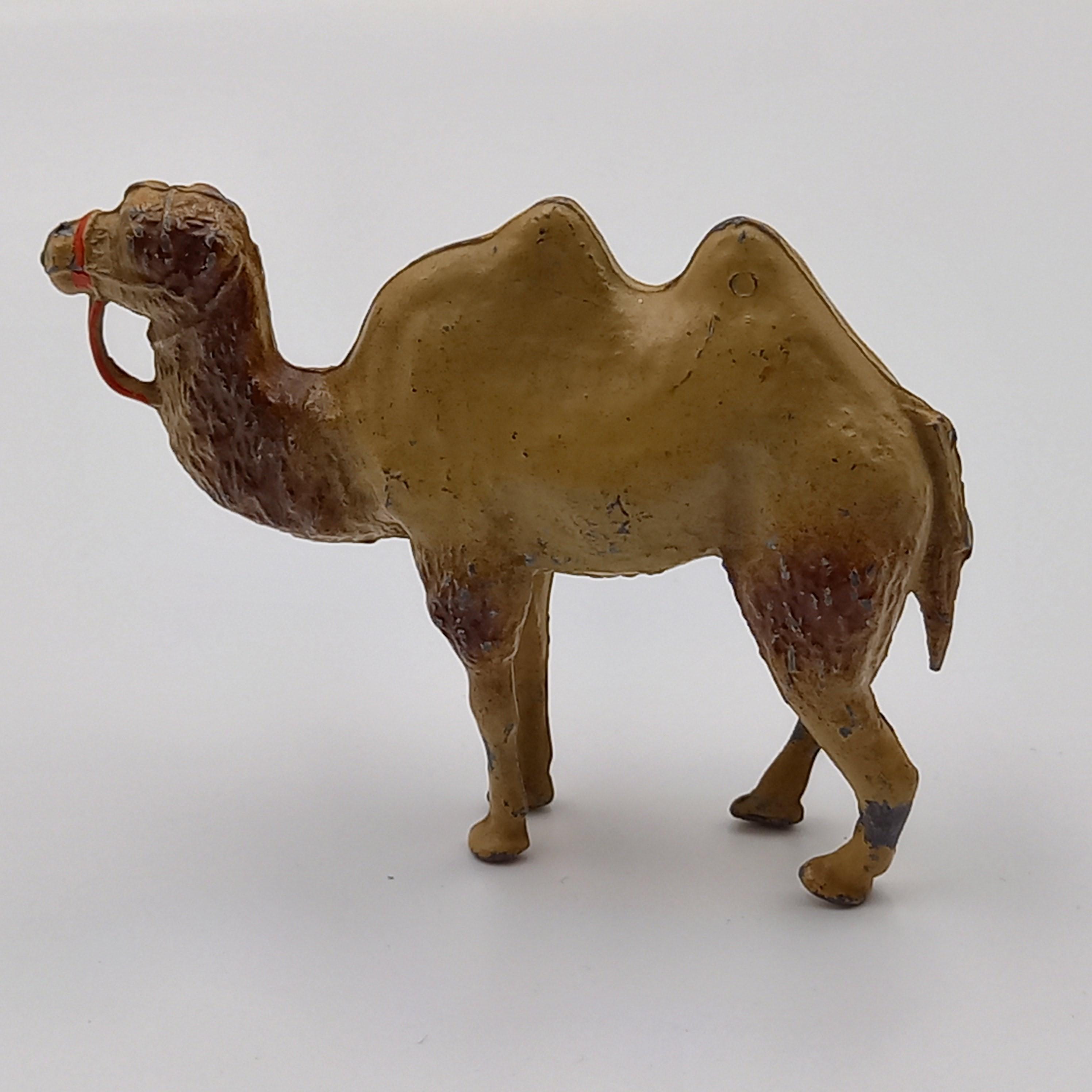 A collection of Britains and other lead farm and zoo animals, figures and accessories, including a d