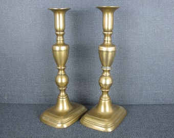 Vintage pair of brass candlesticks. Pair of traditional brass candlesticks. Table centrepiece. Nice heavy candlesticks 11 inches (28cm)