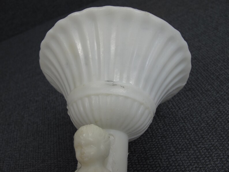 Small raised plastic planter Vintage white plastic urn with two cherubs Air plantcactus display planter. Kitsch cuteness