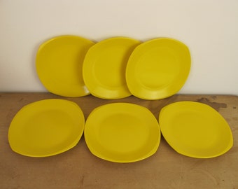 Vintage yellow plates. Six Argosy Ware Melmex Small bright yellow plastic  plates  6.25 inches diameter (16cm)