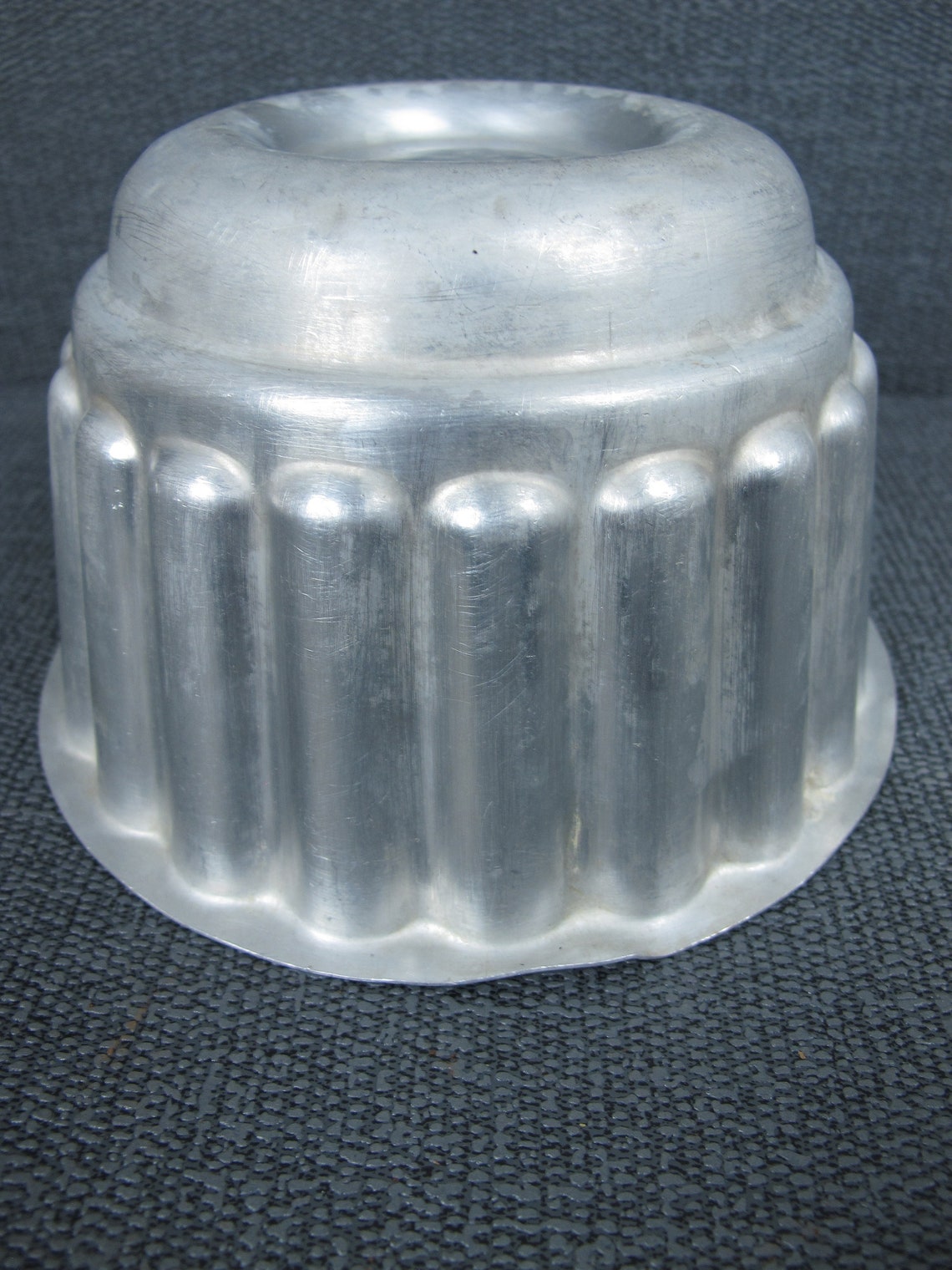 Vintage jelly mould round aluminium jelly or blancmange Etsy