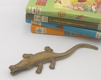 Vintage brass crocodile or alligator. 7.5 inches long (19cm)
