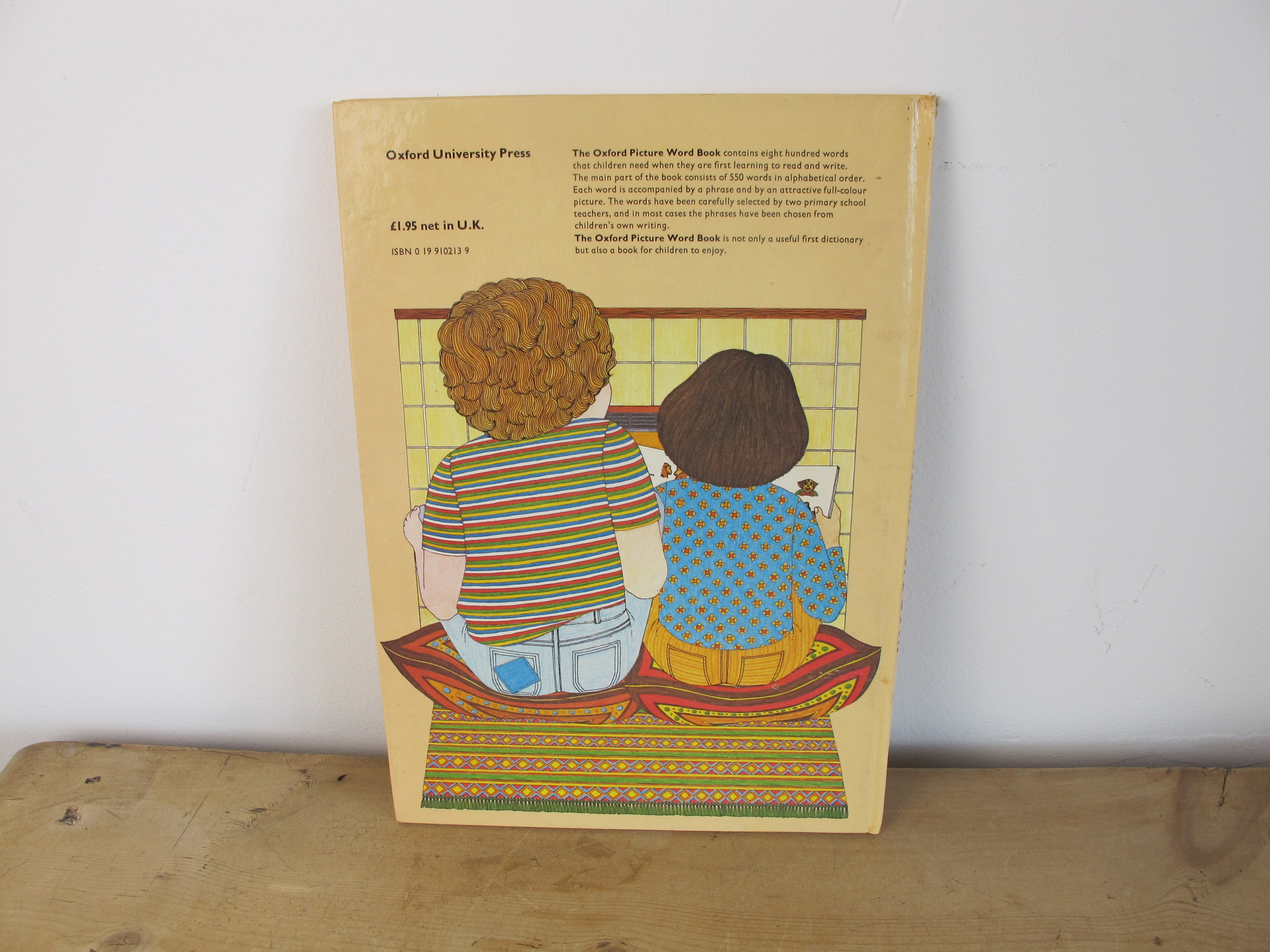 The Oxford Picture Word Book Compiled by Anne Nelson and Sue Hale 