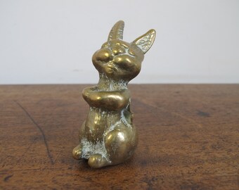Vintage Brass Bunny Figurine, Cute Rabbit Decor (2.5 inch)